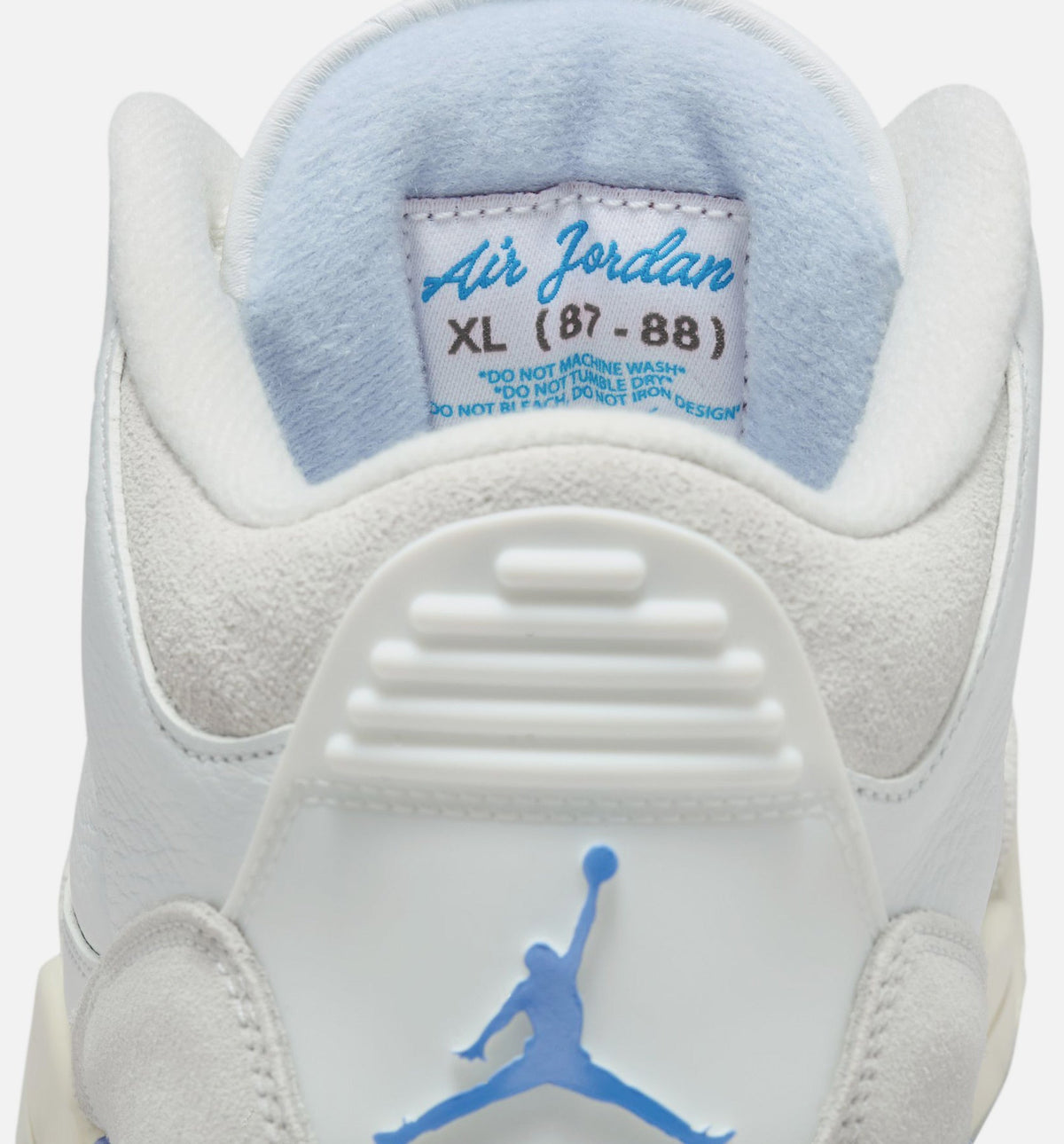 Air Jordan 3 Retro Lucky Shorts – Men's Lifestyle Shoe in Summit White/Hydrogen Blue/Legend Blue