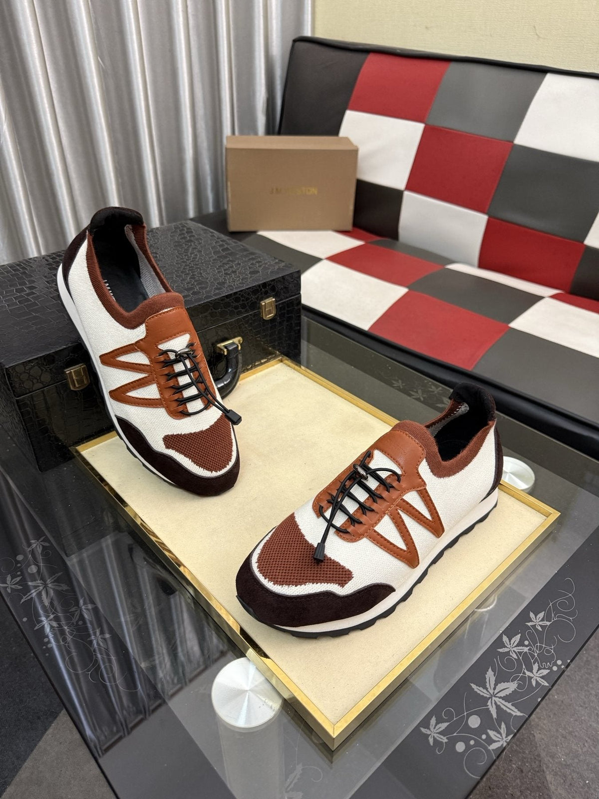 Louis Vuitton Men's Cream Brown Low-Top Sneakers