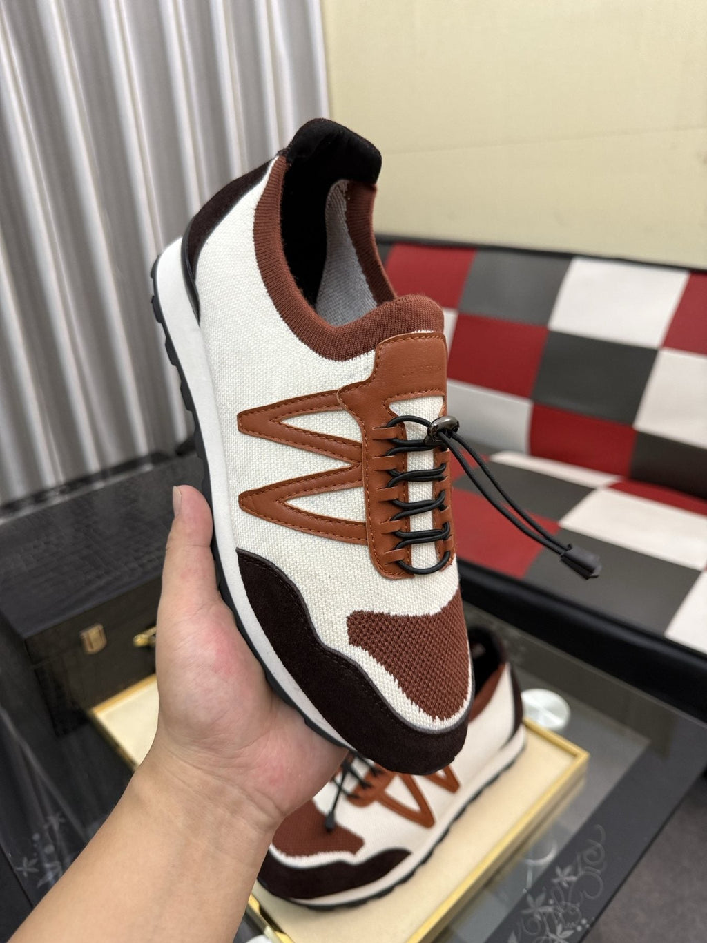 Louis Vuitton Men's Cream Brown Low-Top Sneakers