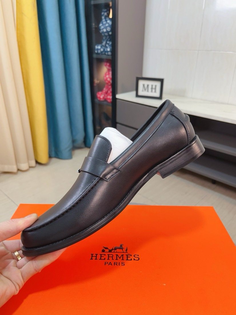 Hermès Men's Black H-Hardware Loafers - Black Leather Upper