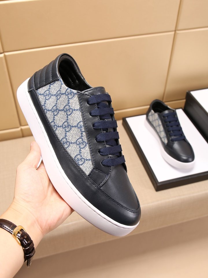 Gucci Men's Monogram Panel Low-Top Sneakers - Contrasting Sole With Textured Tread