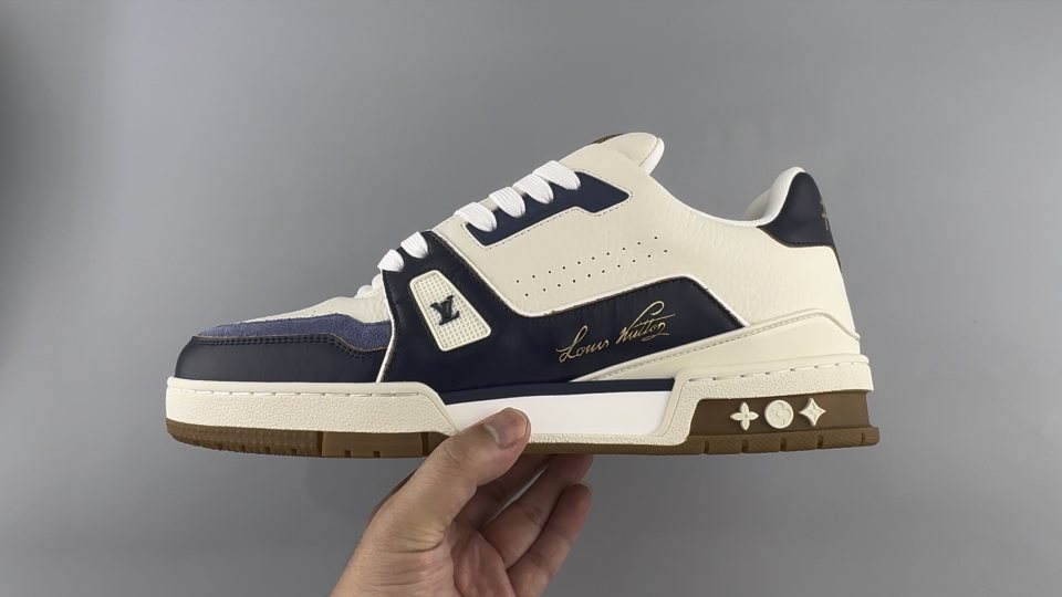 Louis Vuitton White & Navy Low-Top Sneakers